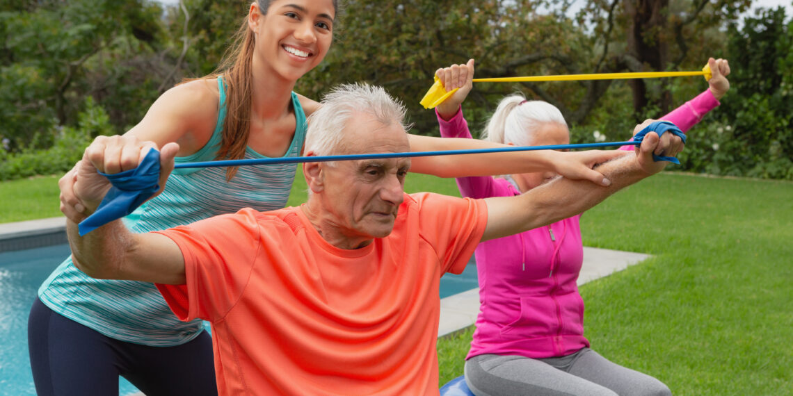 5 Maneras sencillas y de bajo impacto para ejercitarse después de los 50