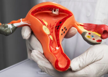 Cáncer cervical: la amenaza silenciosa que crece entre mujeres jóvenes