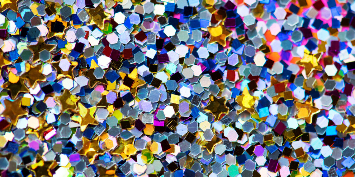 El lado oscuro de la purpurina: el microplástico que puede alterar la química de los océanos