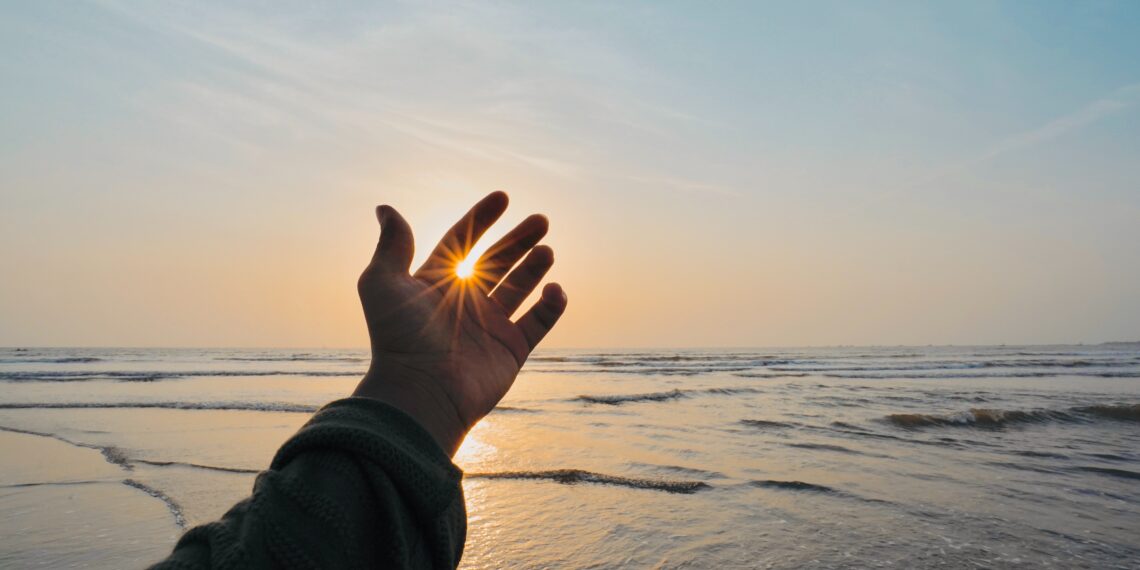 ¿Cómo evangelizar en verano? 5 consejos para santificar las vacaciones