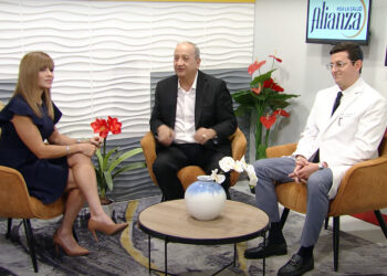 Abuelos al rescate: el importante rol de los mayores en el regreso a clases y su impacto en la salud cognitiva