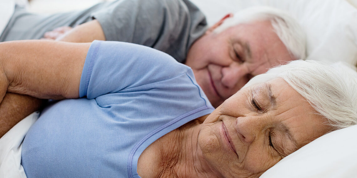 Dormir bien en la vejez protege la memoria y retrasa el deterioro mental