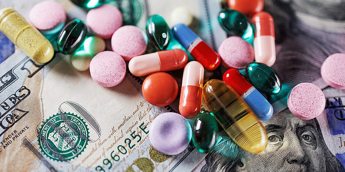 Trump exige a las farmacéuticas bajar los precios en Estados Unidos