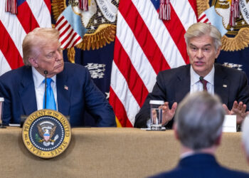 Nuevo sistema para compartir datos médicos promete agilizar la atención, pero plantea dudas sobre privacidad