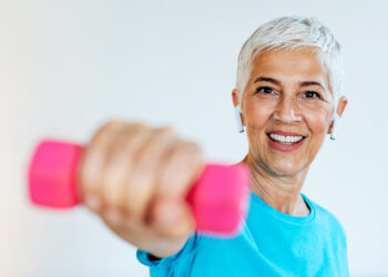 Menopausia y fuerza: el binomio que protege tus huesos y músculos después de los 50