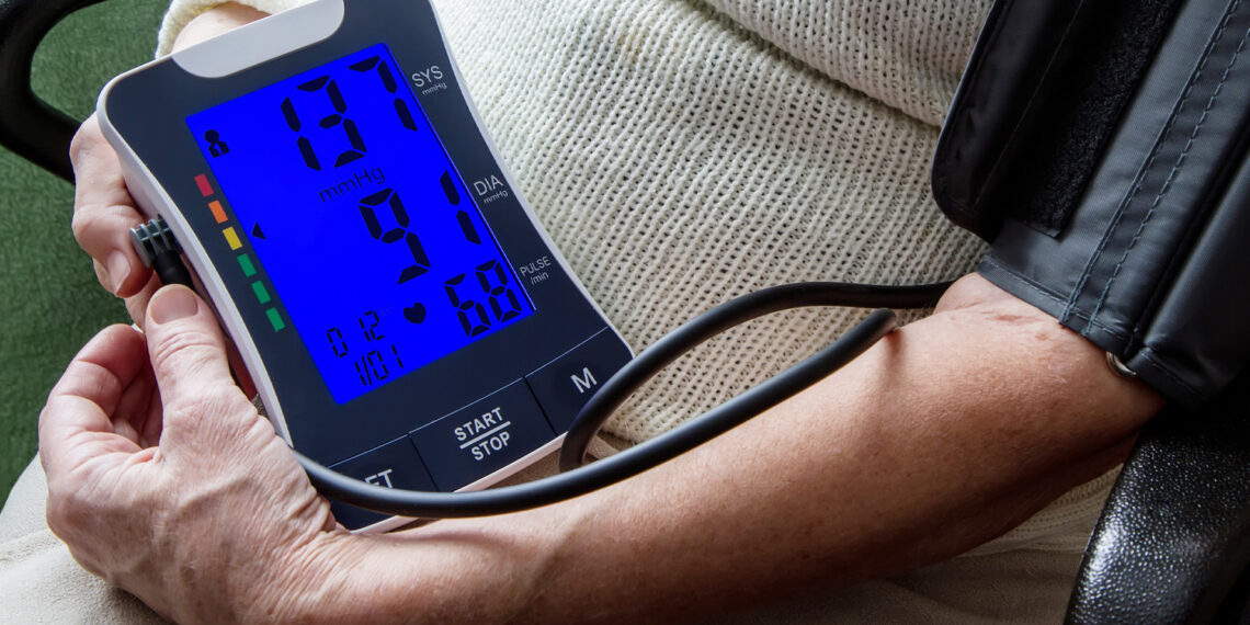 Cómo autocontrolar la presión arterial sin cometer errores