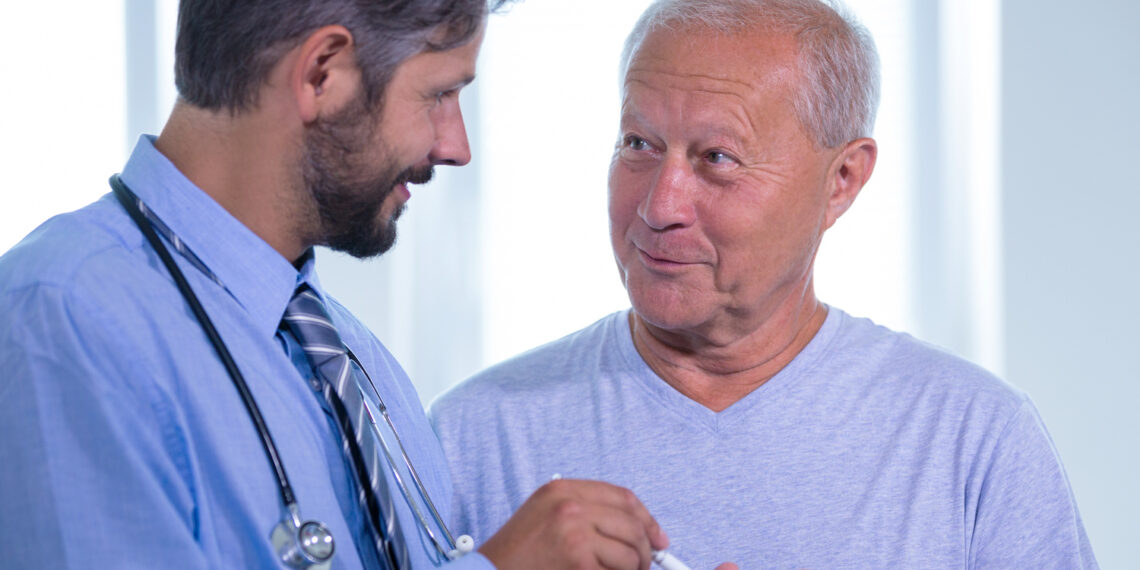 Lo que los hombres deberían saber antes de someterse a un tratamiento de “optimización” de la testosterona