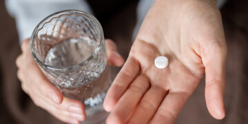 Tomar aspirina no previene el cáncer de colon