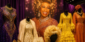 El legado de Celia Cruz cobra vida en Puerto Rico con una exhibición inédita de sus piezas más icónicas