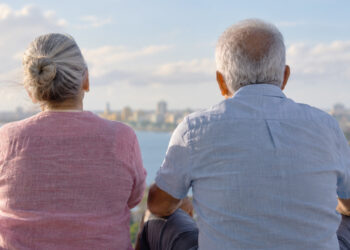 Las mujeres viven 7.5 años más que los hombres en Puerto Rico