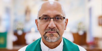 Quién era Patricio Sánchez Molinari, el sacerdote que murió aplastado por una cruz durante una misa